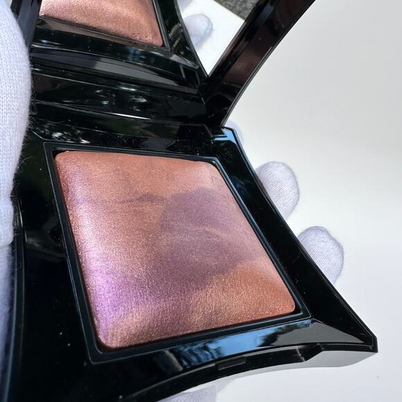 Illamasqua Beyond Powder Highlighter Compact Risque Risqué Gorgeous Coral Pink7g - Picture 6 of 8